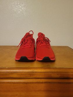 Red Pumas Men US Size 10.5