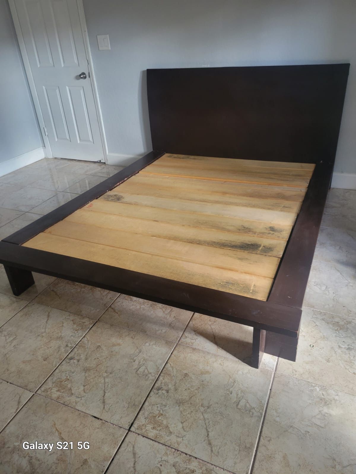 Platform For Full/queen Mattress for Sale in Pembroke Pines, FL OfferUp