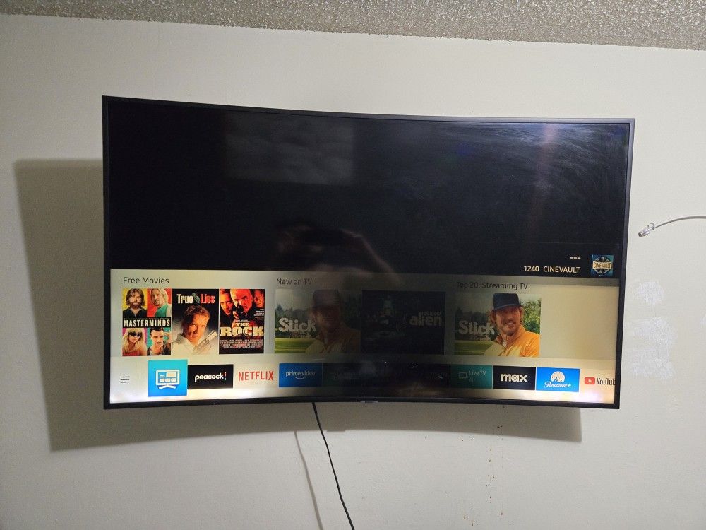 55 Inch Samsung Smart TV Curved OBO