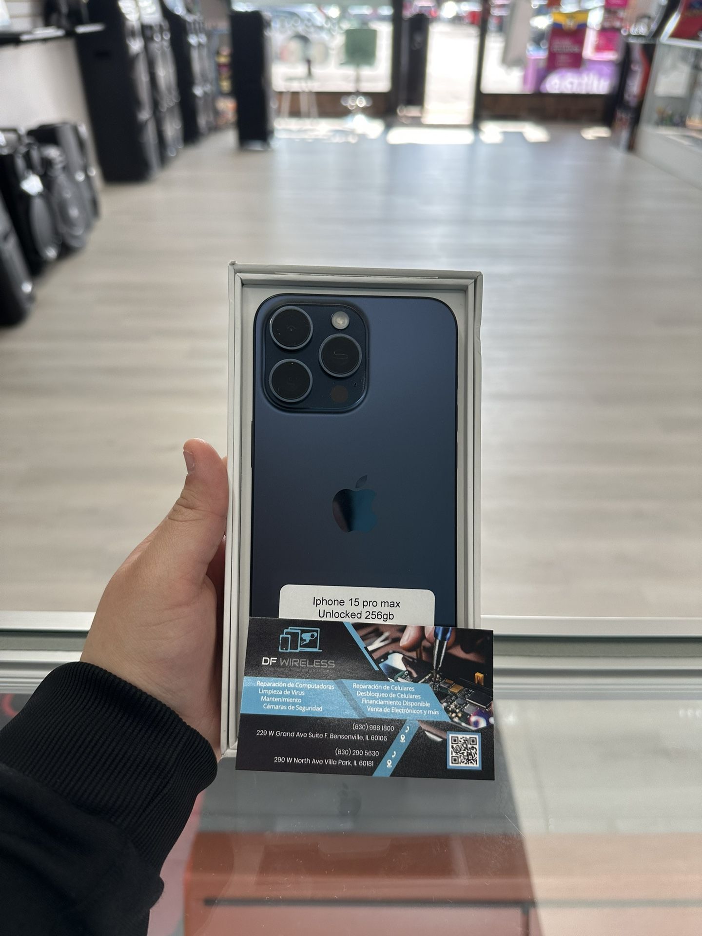 IPHONE 15 PRO MAX UNLOCKED 256GB💙