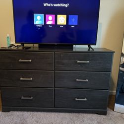 Dresser -$175 OBO