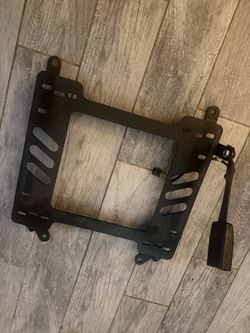 Planted Seat Base Bracket Mount for 15-22 Ford Mustang [RIGHT/ PASSENGER]