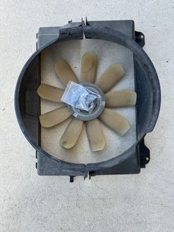 99-06 Gm Engine Fan And Shroud 