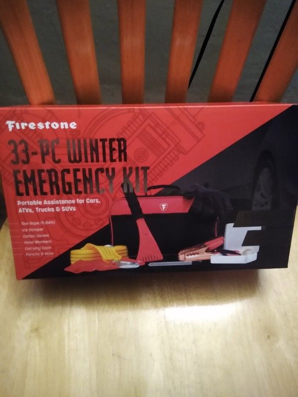 33-PIECE Winter Emergency Kit