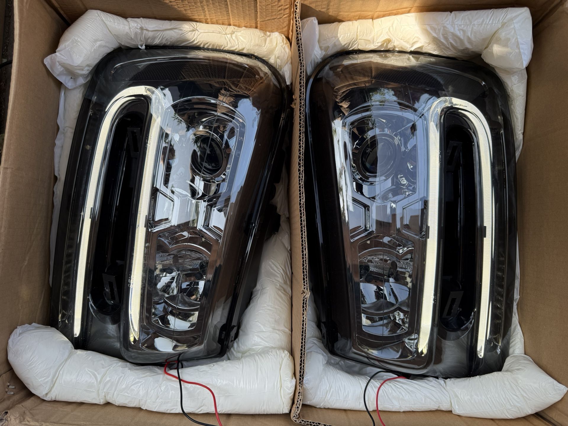02-09 Chevy Trailblazer Smoked Lens Headlights LED