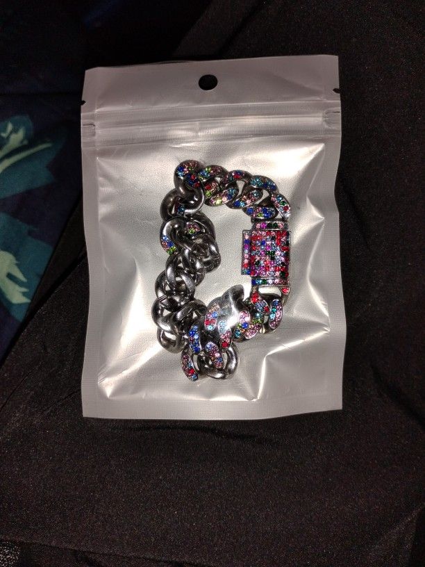 8 Inch Charm Bracelet Multiple Colors. Flawless!