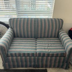 Love Seat Pull Out Couch