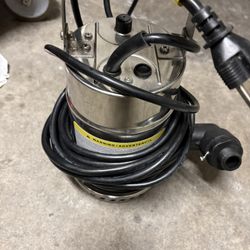 Submersible Water Pump 1/2 Hp $69