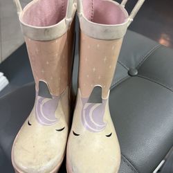 Rain boots 9 little kid