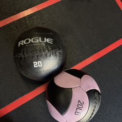 20 LB WALL BALLS / GYM EQUIPMENT