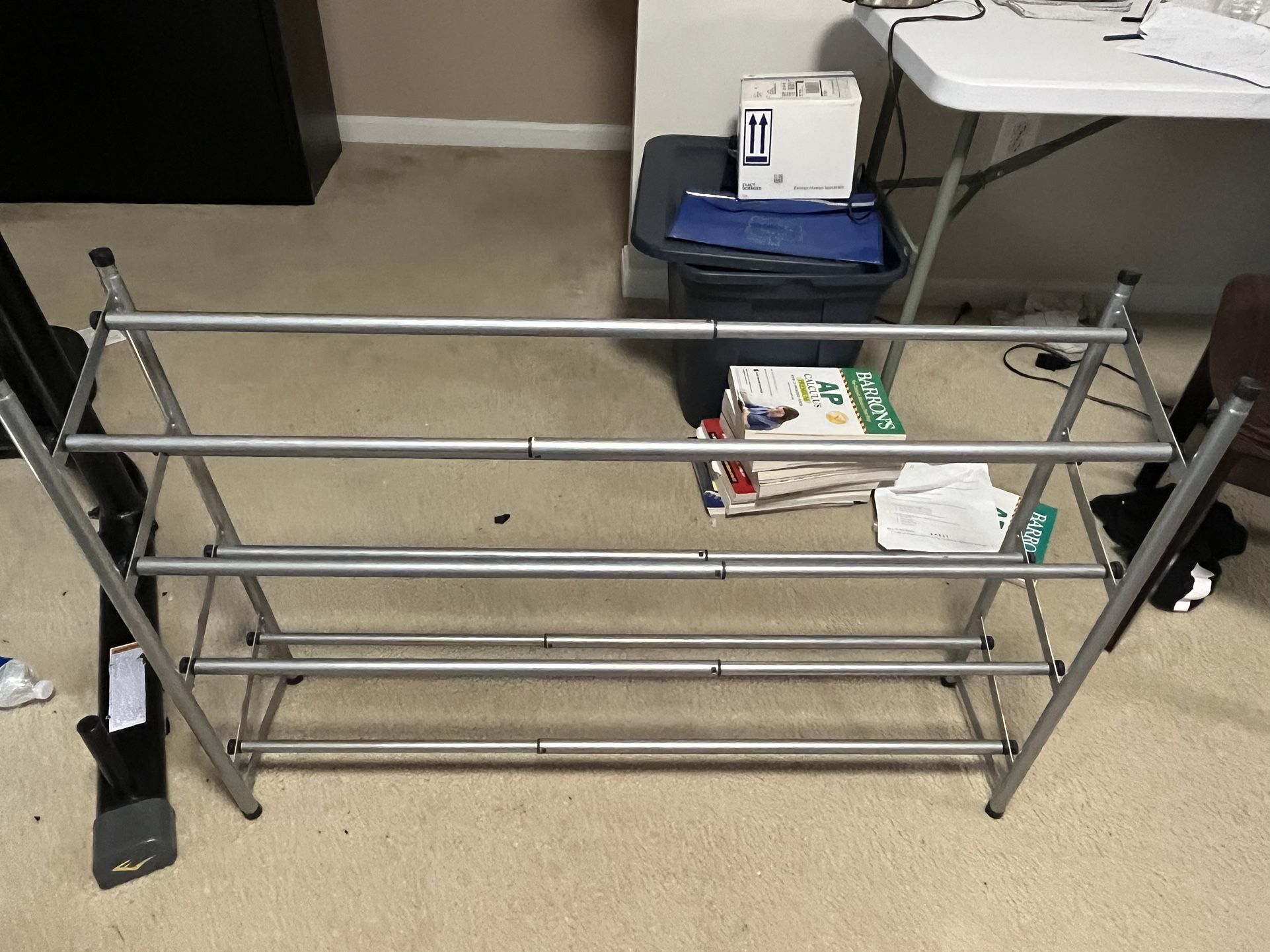 Shoe rack