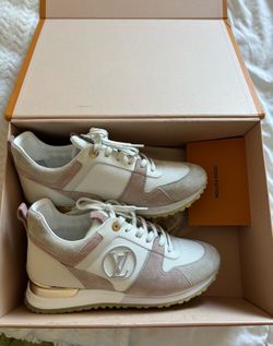 Louis vuitton runaway sneaker womens