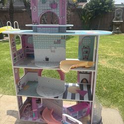 LOL Doll House 