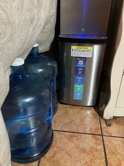 5 Gallon Water bottle, 8 pk