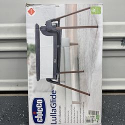 New Chicco LullaGlide Bassinet 