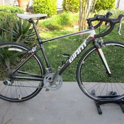 Giant 2 Defy Aluxx Black Small Road Bike

