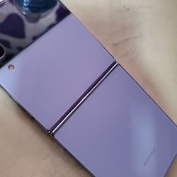 Galaxy Flip 4 256 Gig