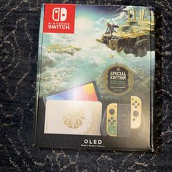 Nintendo Switch (OLED)  The Legend of Zelda: Tears of the Kingdom Edition - 64GB
