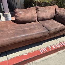 Free Left Facing Chaise