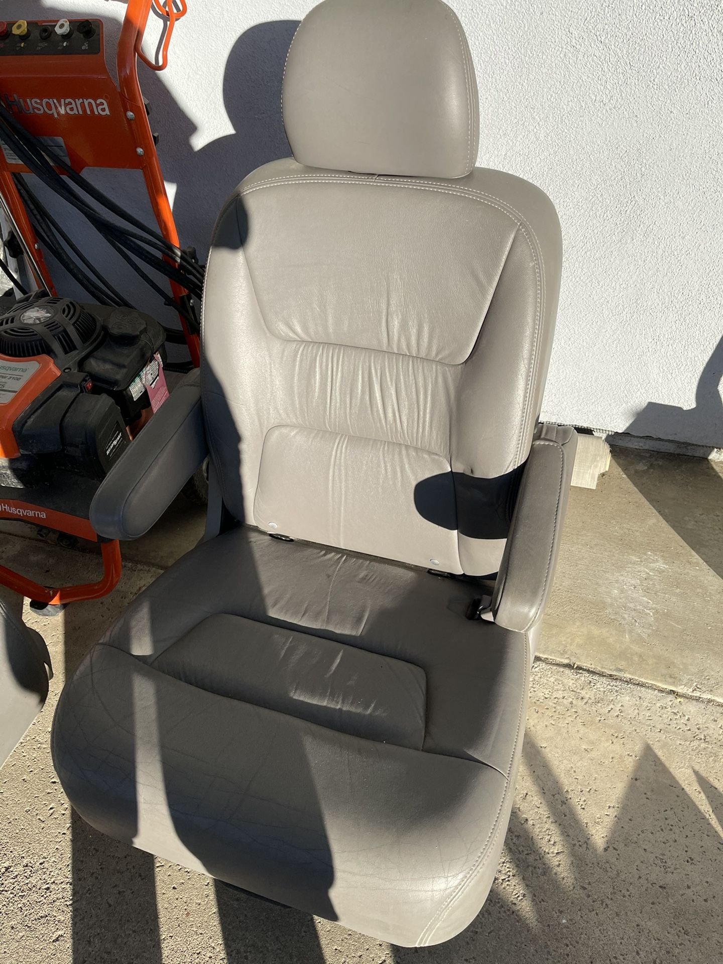 2 Middle Leather Seats Honda Odysey