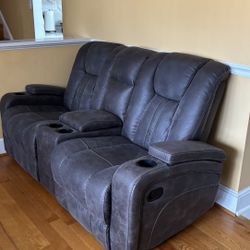 Viking Graphite 74'' Manual Gliding Console Loveseat with USB Port