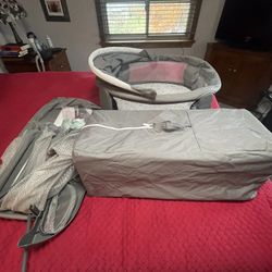 NEW Graco Pack and Play