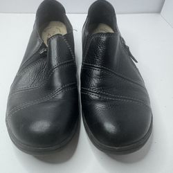 Clarks 'Cheyn Clay' Black Leather Loafers Size 6D 