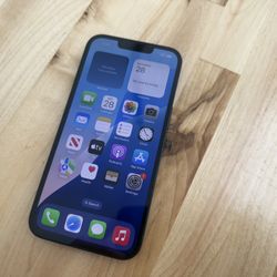 Apple iPhone 13 128GB UNLOCKED