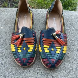 Woman Shoes. $5 Per Pair 