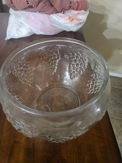 Clear Glass Bowl with Grape Pattern & Cups