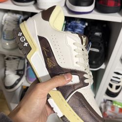 TRAINERS SNEAKERS LV AVAILABLE