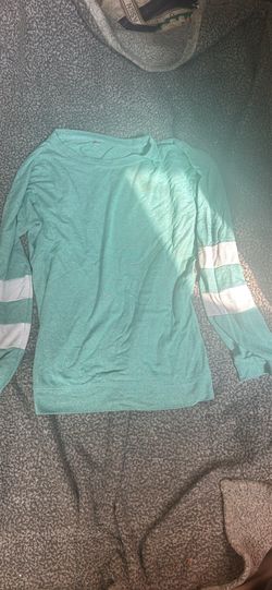 teal long sleeve shirt