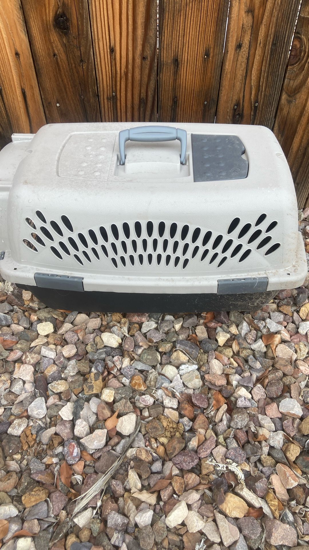 Pet carrier up to 45 pounds