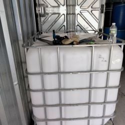 275 Gallon Tank 
