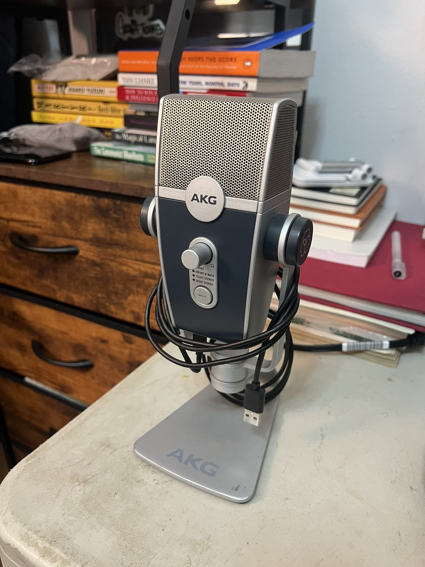 AKG Lyra Podcast Microphone