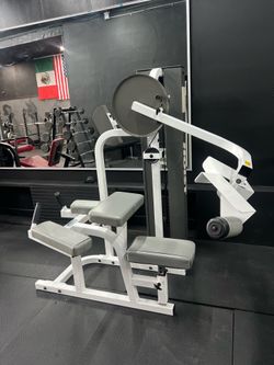 Hoist Glute Kickback