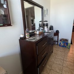 6 Drawer Dresser With Mirror 