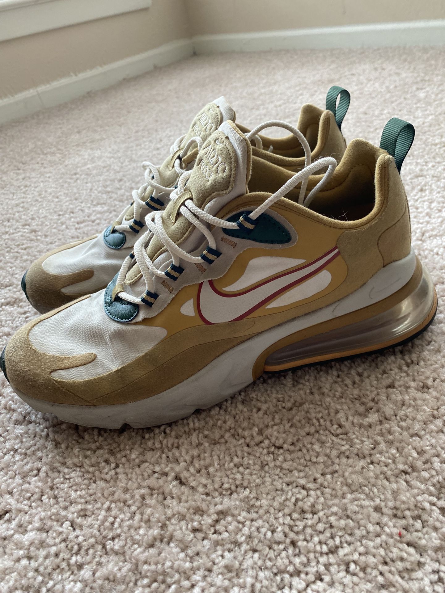 Nike Air Max 270 React Reggae Sneakers Size Men Gold