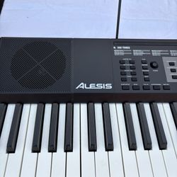 Alesis keyboard 