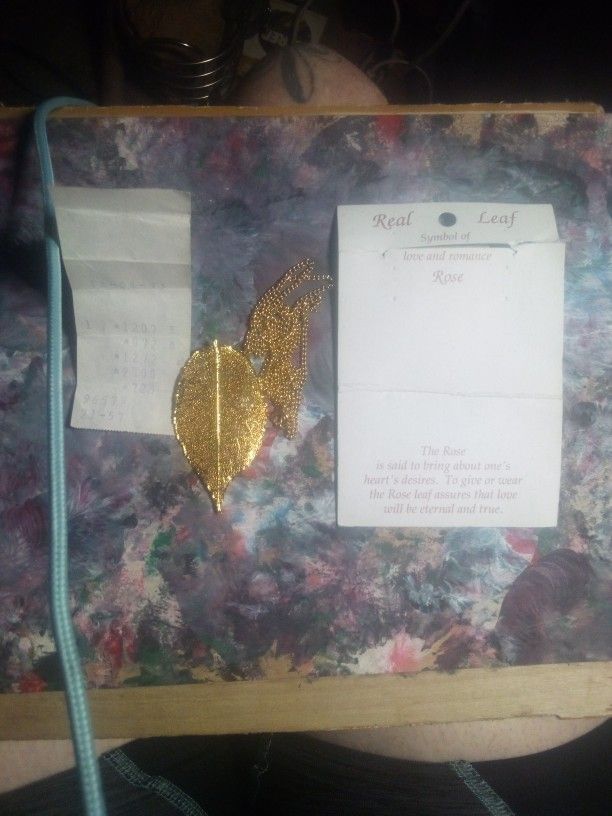 Antique Leaf Necklace 