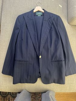 Woman’s Ralph Lauren Suit 2 Piece Size 14