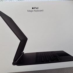iPad Magic Keyboard 12.9