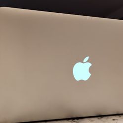 Great condition Apple MacBook Air "Core i5" 1.7 11" (Mid-2012)