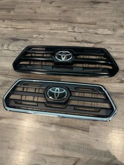 2019 Toyota Tacoma Grills
