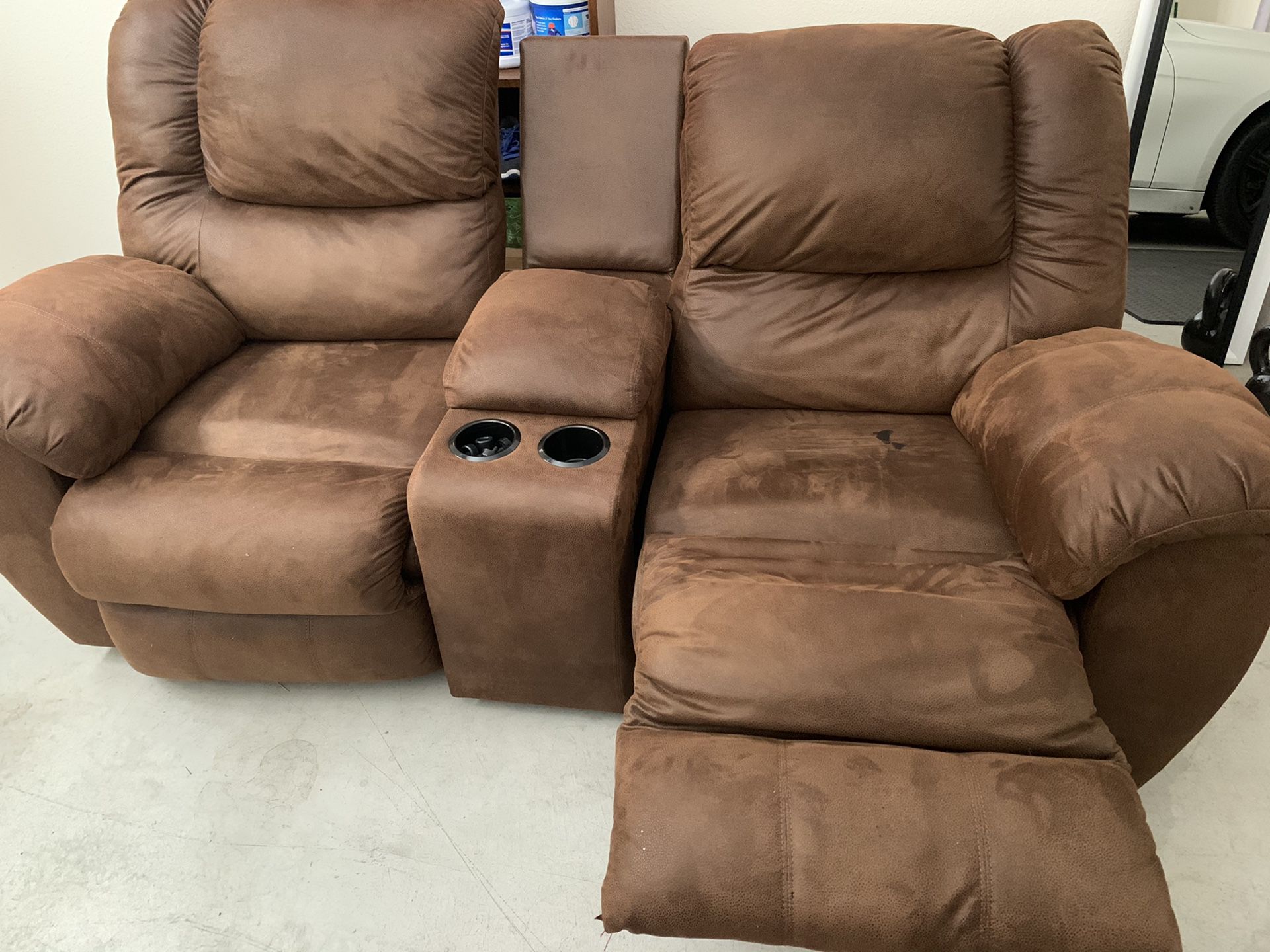 Reclining couch loveseat