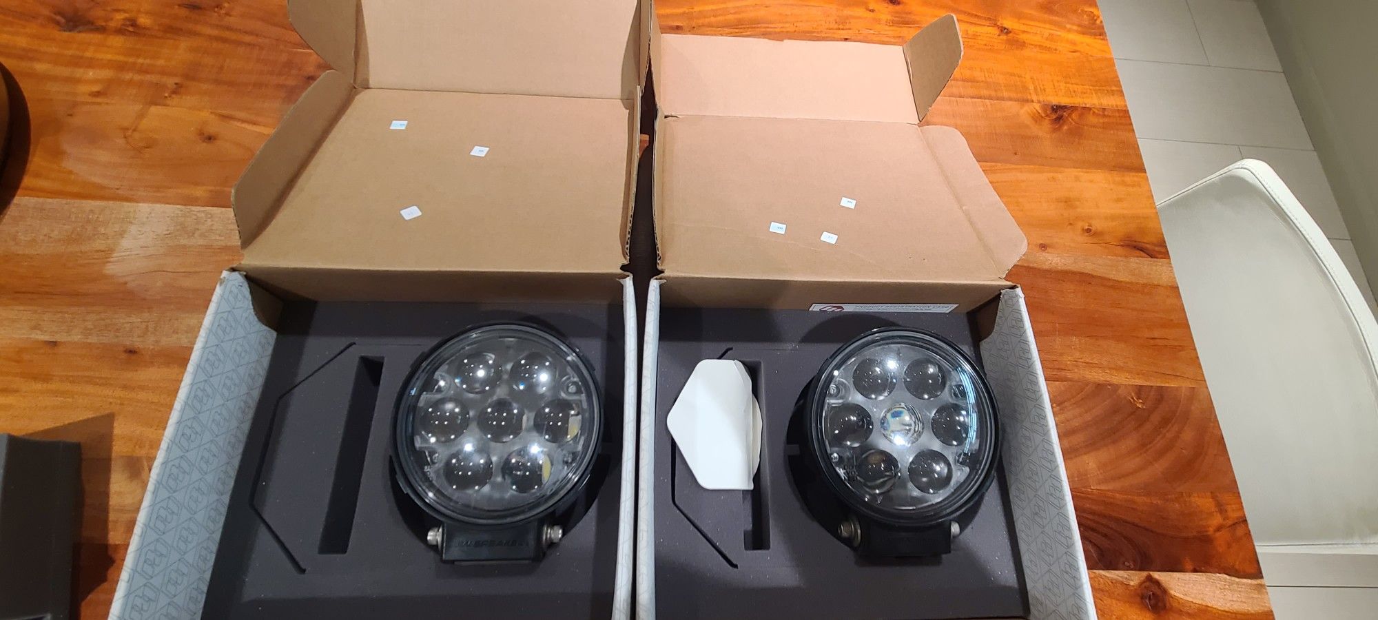 2 J.W. SPEAKER LIGHTS,All Products : American Fashion Style Bags On Sale