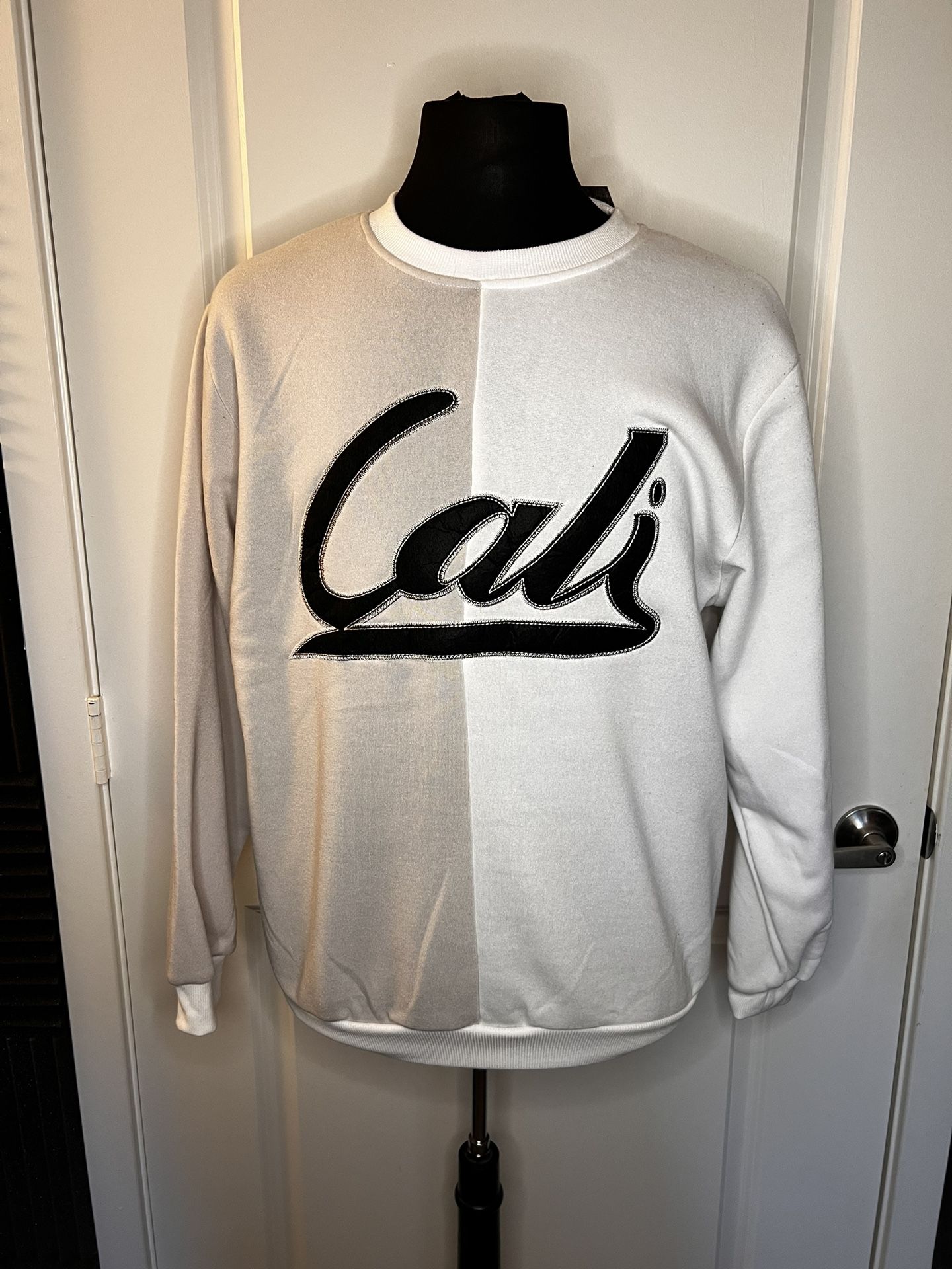 CALI Sweatshirt (M)