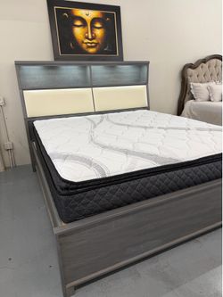 Camas /// Bedroom Set /// in Stock /// Disponibles