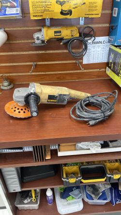 DeWalt Heavy Duty Corded Angle Grinder