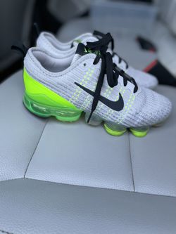 NIKE Vapermax 5.5